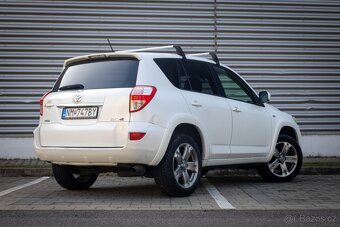 TOYOTA RAV4 2.2l D-CAT 110kW Premium 2011 - 5