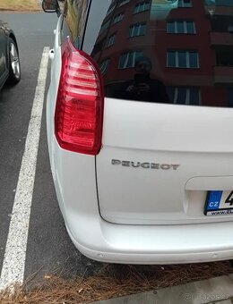 Peugeot 5008 2.0 hdi 110kw - 5