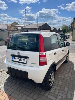 Fiat Panda 1.2(44 kW)CNG, STK 2027, dálniční známka 4.3.2026 - 5