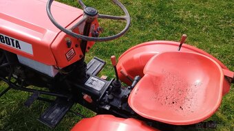 Malotraktor Kubota B6000E - 5