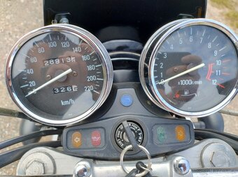 Kawasaki Zephyr 550 - 5