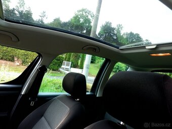 ŠKODA ROOMSTER 1,2 TSi 77 KW TOP STAV - 5
