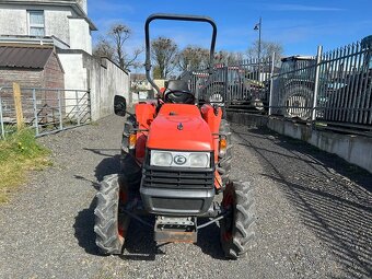 Kubota L3200 - 5