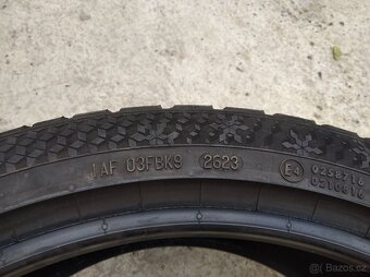 Prodám zimní pneu Continental 235/40 R19 - 5
