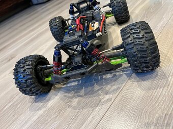 Traxxas rustler 4x4 vxl - 5