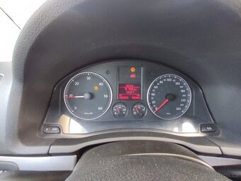 Prodám výměním vw golf 5 1.9tdi 77kw rok 2007 ,auto jezdí pě - 5