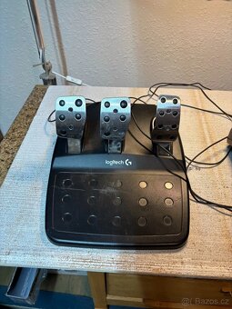 Logitech G29 volant s pedaly a radici pakou - 5