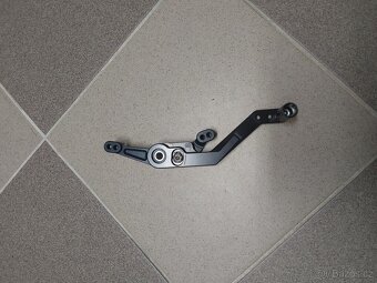 BMW S1000RR řadící páka Gilles - 5