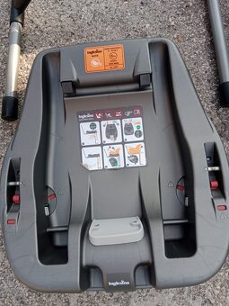 Vajíčko se základnou Inglesina - 5