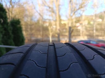 Bridgestone TURANZA 6, 215/60 R17. - 5