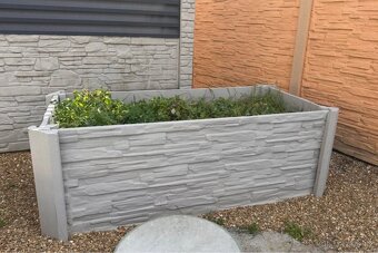 Vyvýšený záhon betonový - 5