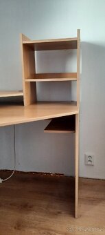 Rohový PC stůl s regály a policemi (vč. dvou zásuvek) - 5