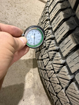 Sada pneu Bridgestone Blizzak DM-V3, 205/70/15 - 5
