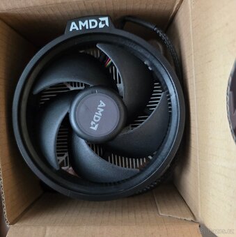Ryzen 5 2600X s origo chladičem - 5