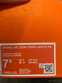 Běžecké boty Nike Air Zoom Tempo next % FK vel. 38.5 - 5