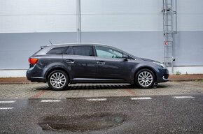 Toyota Avensis Combi 2.0D - 4D WG - 5