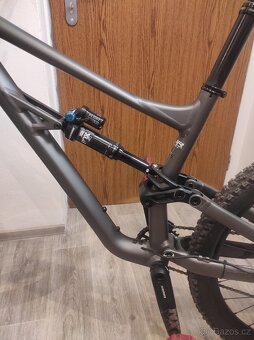 SPECIALIZED STATUS S4 160mm horské kolo - 5