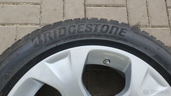 Zimní Sada Alu Kola 5x120 225/50 R17 BMW X1 - 5