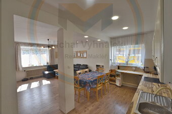 Prodej rodinného domu 150m², pozemek 4330 m², Chržín - 5