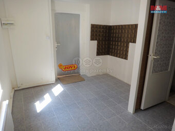 Pronájem obchodního prostoru, 13 m2, Kladno, ul. Komenského - 5