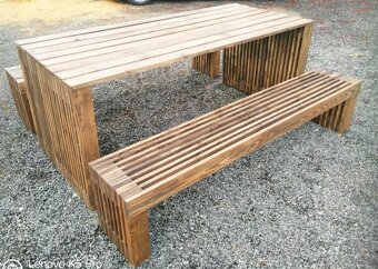 Zahradní modřínový set stůl a lavice - 5