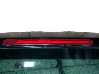 Páté dveře tmavě modrá metalíza LD5Q VW Touran 1T2 FL 2007 - 5
