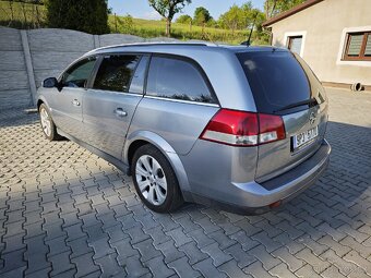 Opel Vectra 2.2i - 5