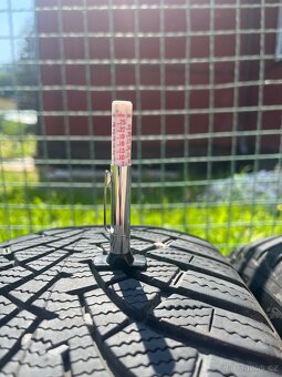 Zimní pneu Goodyear 205/55 R16 - 5