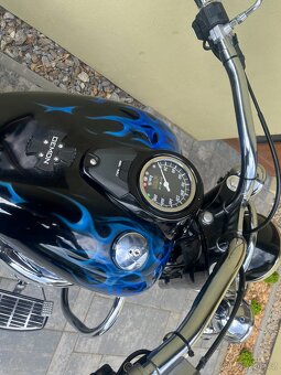 Suzuki VL 800 Volusia - 5
