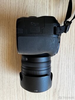 Nikon D3400 + Nikon 18-105mm 1:3,5-5,6G ED + příslušenství - 5