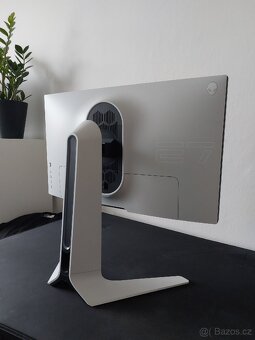 DELL Alienware 27" QHD AW2721D 240hz G-SYNC ULTIMATE - 5