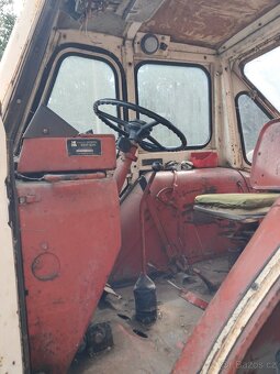 Traktor Bělorus - 5