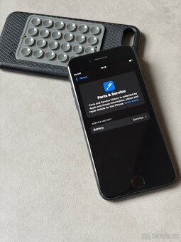 📱 iPhone SE (2020) 64GB - 5