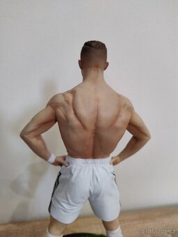 Cristiano Ronaldo - 5