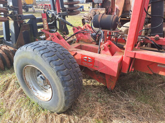 Kypřič Grégoire Besson - 5