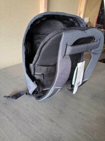 NOVÝ Městský bezpečnostní batoh Bobby Compact - 5