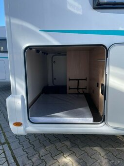 Pilote-JOA,1500km,5osob,garaz,klima,tempo,solar,alu,023,Akce - 5
