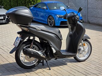 Honda SH 125i, kufr, původ ČR, servisní knížka - 5