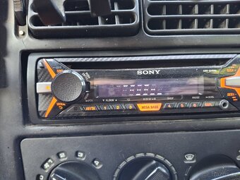 Autorádio SONY CDX-G1101U - 5