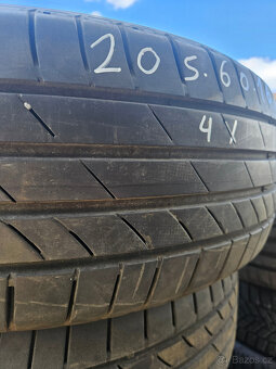 205/60R16 92V Ecsta HS51 KUMHO - 5