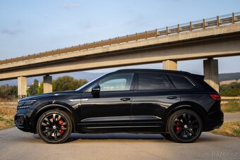 aj NA SPLÁTKY Volkswagen Touareg 4.0 TDI V8 R-line - 5