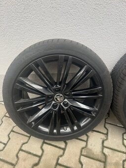 Zimní kola 19’ škoda superb original - 5