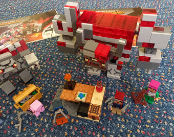 Lego Minecraft 21163 - Redstone Battle - REZERVACE - 5