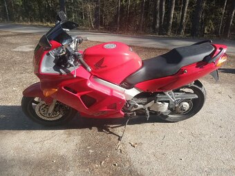 Honda vfr 800 - 5