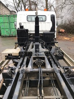 Mitsubishi Fuso 7C15- kontejner CTS - 5