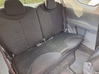 Prodám Peugeot 107,třídveřák,automat,spotťeba kolem 3.5-4.la - 5