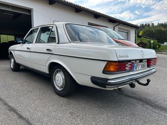 Mercedes W123 240D - 5
