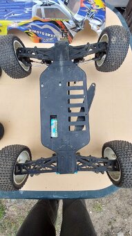 Rc auto LRP s10 blast 1/10 - 5