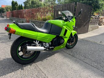 Kawasaki Gpx 600 - 5