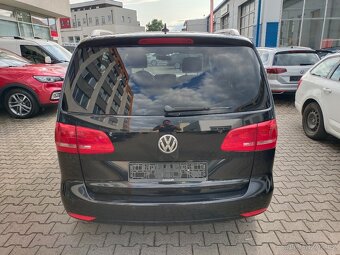 VW Touran 2.0TDI 103kW CUP Webasto Tažné Panorama - 5